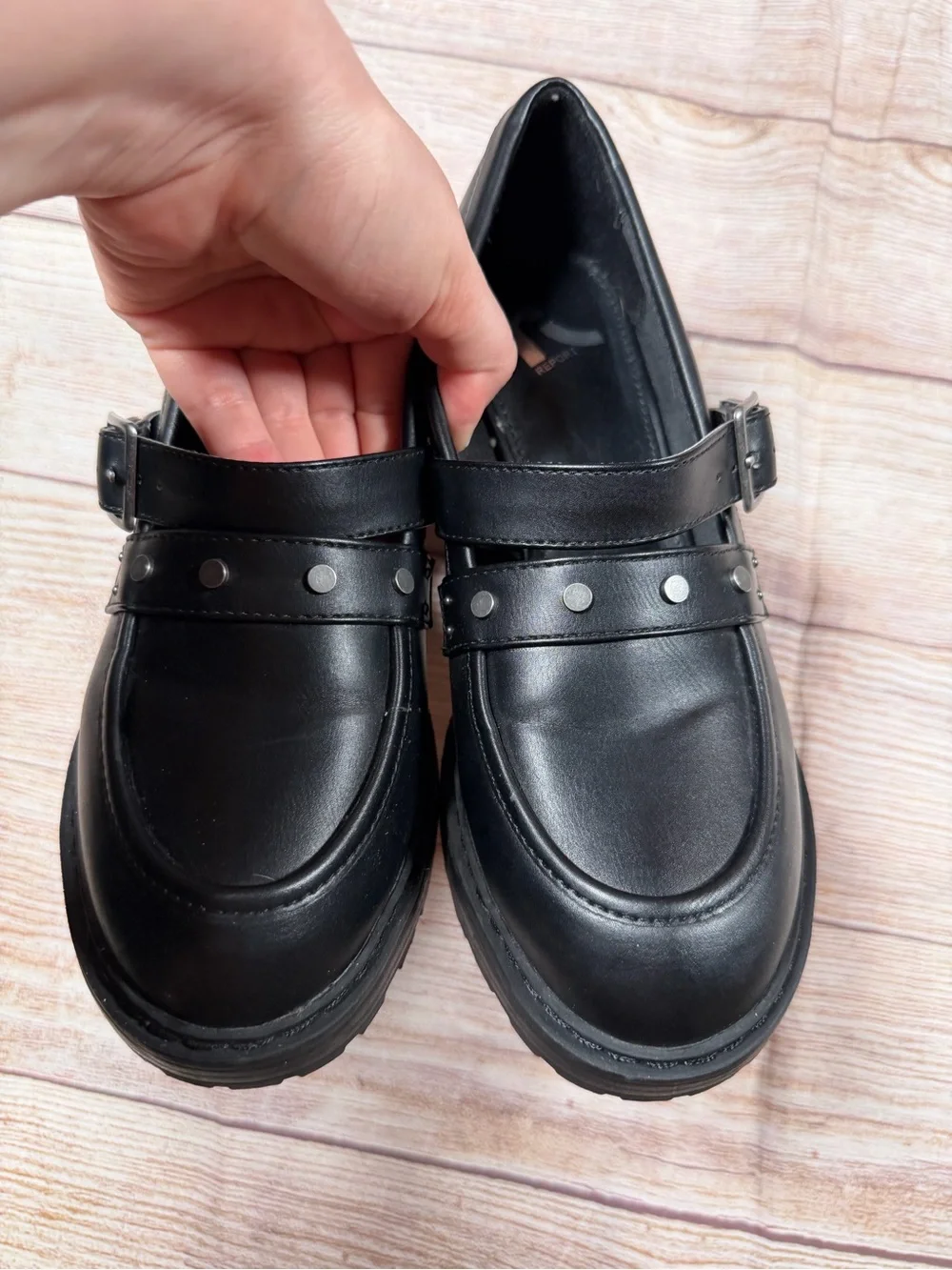 Report timeless black